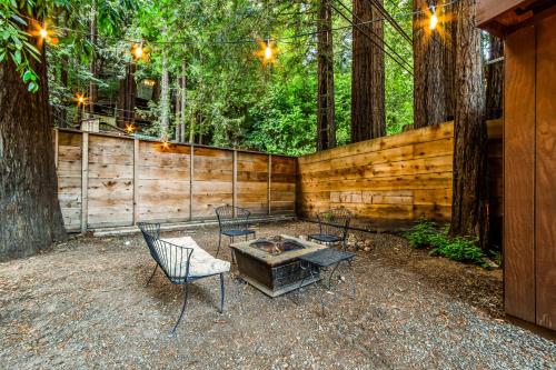 Redwood Castle - image 6