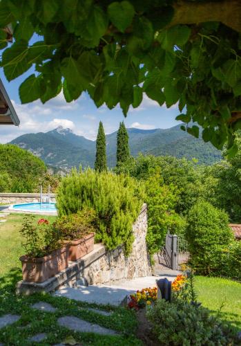  J&J House in Castelmarte