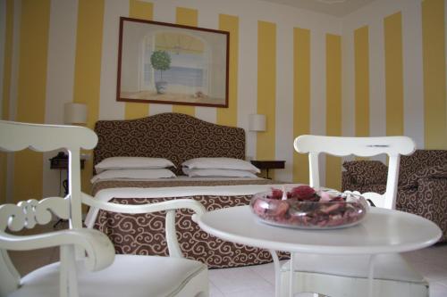 Hotel Alex - image 8