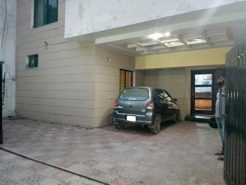 Visit Inn Executive – Lahore, WI