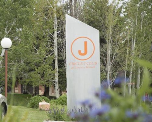Affordable Vacation Condominiums in Park City Utah - main image