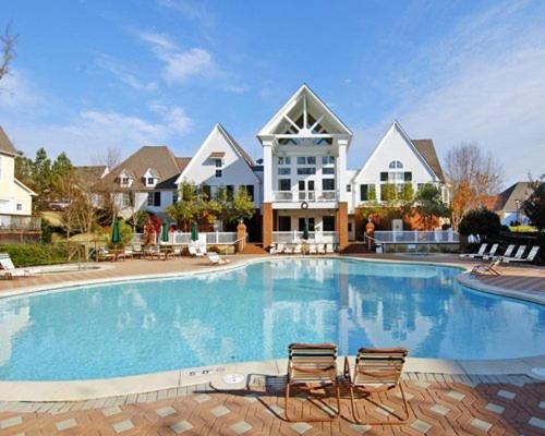 Scenic Vacation Resort Properties in Historic Williamsburg - image 3
