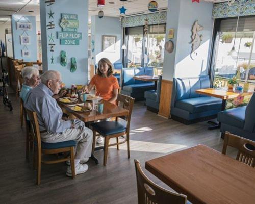 Virginia Beach Oceanfront Resort with the Comforts of Home - image 2