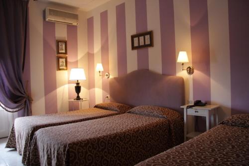 Hotel Alex - image 10
