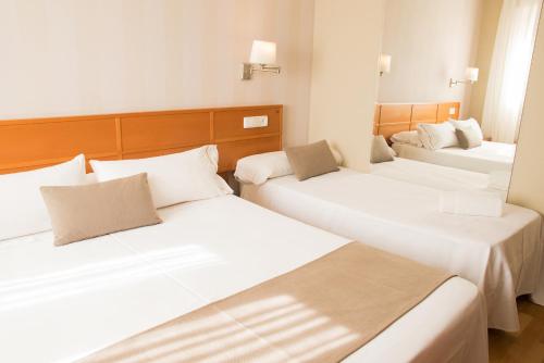 Hotel A Queimada - image 5