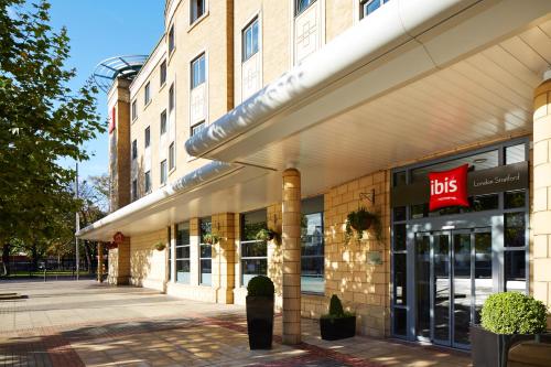 ibis London Stratford - image 4