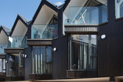 New Warehouse Holiday Lets - image 7