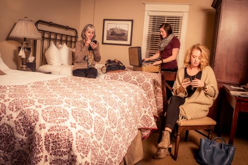2 double beds