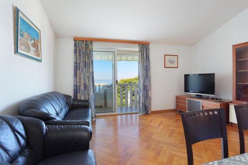 Family friendly apartments with a swimming pool Podstrana, Split - 4859
