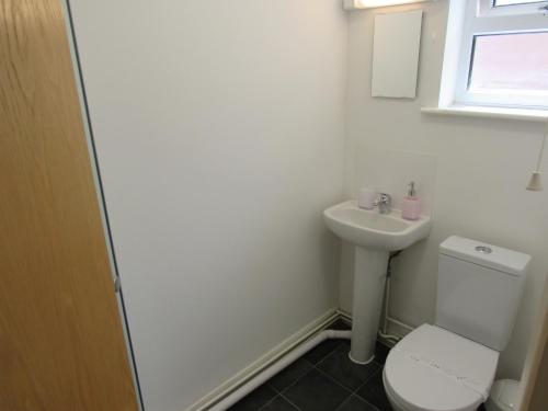 The Cambridge Suites - Tas Accommodations - image 7