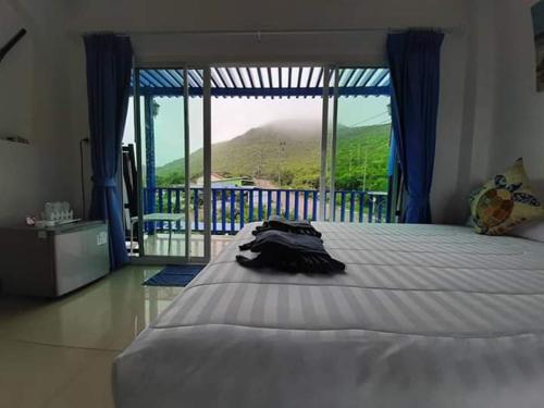 Blue sky Koh larn Resort – Koh Lan, DC