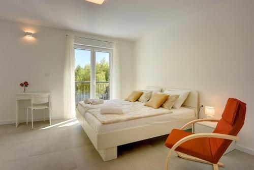 Four-Bedroom Holiday Home image 2