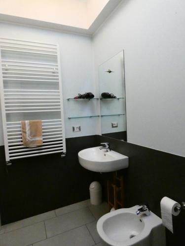 Deluxe Triple Room image 10