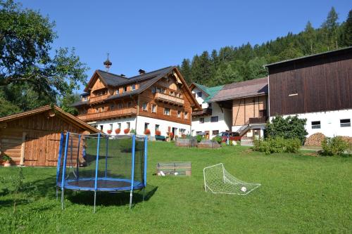 Facilities, Holdhof in Obere Klaus