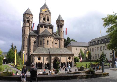 Ferienwohnung Bausenbergblick