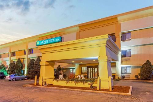 La Quinta Inn by Wyndham Milwaukee Airport / Oak Creek