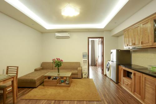 One-Bedroom Apartment image 2