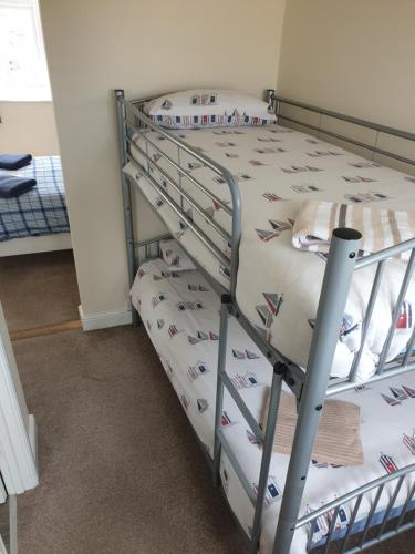 Crofton Guest House - image 14