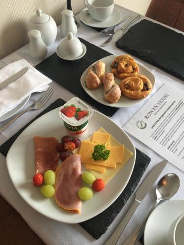 Їжа та напої, Rowan House B&B Rooms & A Self Catering Apartment in Carrick
