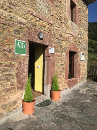  Apartamentos Rurales Xaranzana in Las Morteras