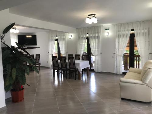 Agropensiunea Duminora in Lăschia