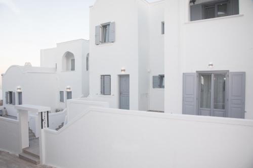 Markakis Studios Fira Town - image 14