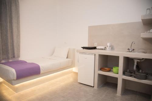 Markakis Studios Fira Town - image 5