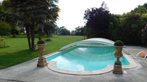 le relais de la tour BnB Cravencères