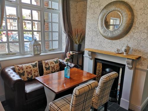 Woolpack Inn - Accommodation - Chichester