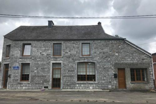 Petite maison à la campagne - Location saisonnière - Couvin