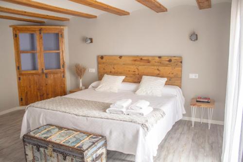 4 bedrooms, 5 beds