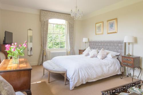 Sissinghurst Castle Farmhouse - image 9