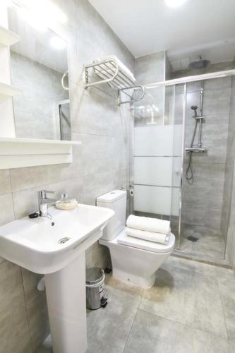 Apartamentos CENTRO SALECIANOS 4