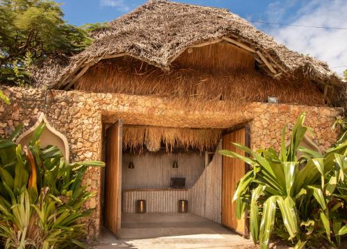 Hol, CORAL ROCKS HOTEL & RESTAURANT in Zanzibar