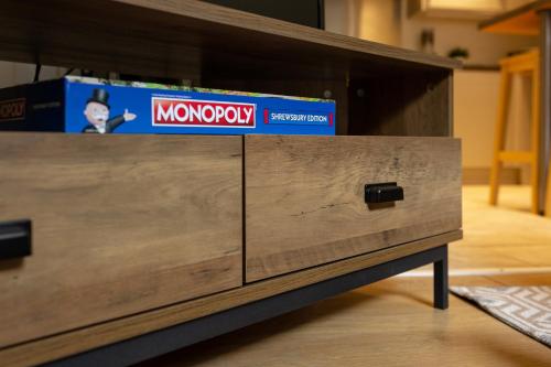 Spotless Modern Central location Netflix in Every Room! - image 6