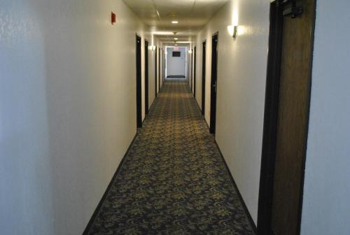 Waconia Inn and Suites