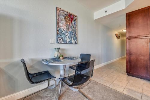 Laketown Wharf 835 condo - image 10