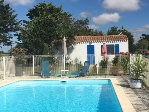 Studio avec piscine 4