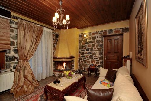 Menalia Villas & Suites ΚΤΗΜΑ ΚΟΥΜΠΟΥΡΗ
