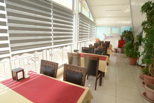 Hotels near KarIsIk Pizza &amp; Cafe, Silivri BEST HOTEL RATES Near