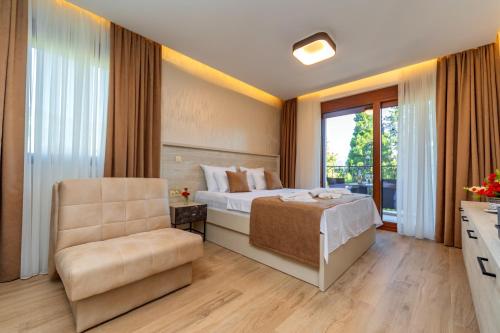 Luxury Apartments Queen - image 3