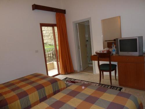 Valley View Hotel - Hammana