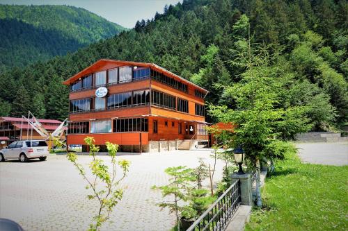 Sekersu , Pension in Uzungöl bei Meşe