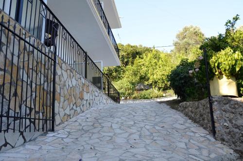 VILLA KOSTAS