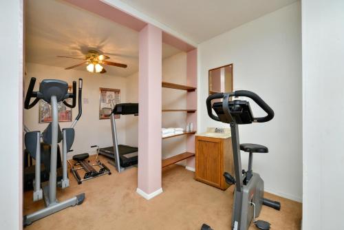 Americas Best Value Inn & Suites - Lancaster - main image