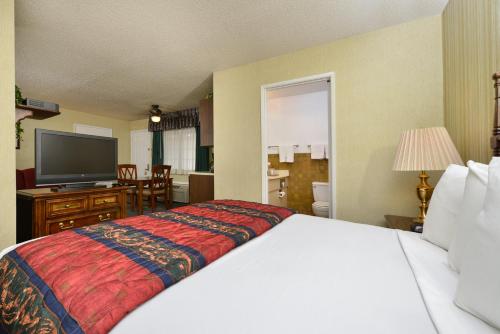 Americas Best Value Inn & Suites - Lancaster - image 7