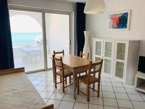 Appartamento su Residence Paradiso Azzurro 4
