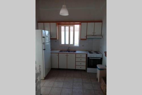 Marinis House in Asini