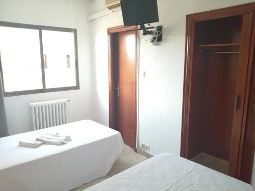 Hostal Jaime I - image 11