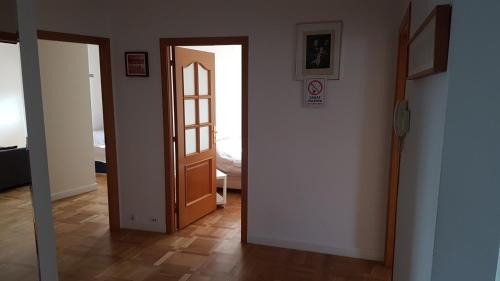 DOMOTEL Aleje Jerozolimskie - image 2